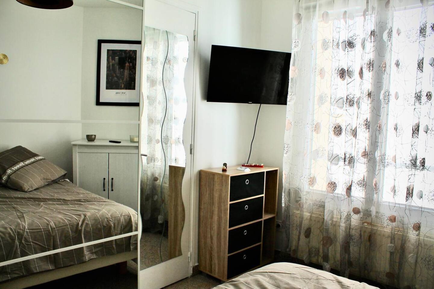Gheddachi Apartman Gentilly Kültér fotó